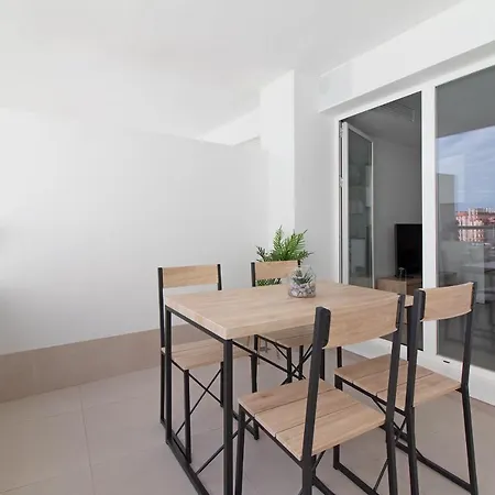 Global Properties, Con Terraza Y Vistas A La Piscina En Gran Canet * Canet d'En Berenguer