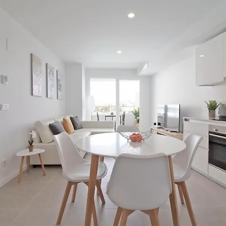 Global Properties, Con Terraza Y Vistas A La Piscina En Gran Canet * Canet d'En Berenguer
