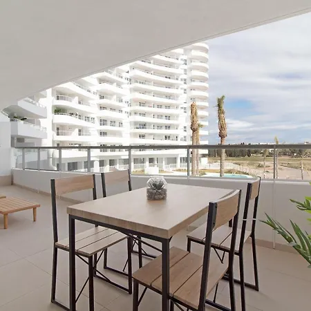 Global Properties, Con Terraza Y Vistas A La Piscina En Gran Canet * Canet d'En Berenguer