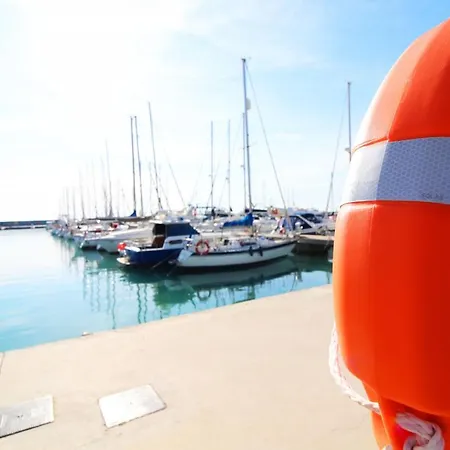 Apartment Global Properties, Con Terraza Y Vistas A La Piscina En Gran Canet