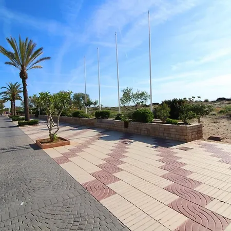 Apartment Global Properties, Con Terraza Y Vistas A La Piscina En Gran Canet *