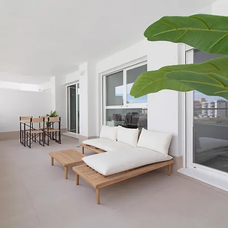Global Properties, Con Terraza Y Vistas A La Piscina En Gran Canet Apartment Canet d'En Berenguer