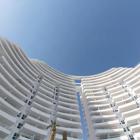 Global Properties, Con Terraza Y Vistas A La Piscina En Gran Canet * Canet d'En Berenguer