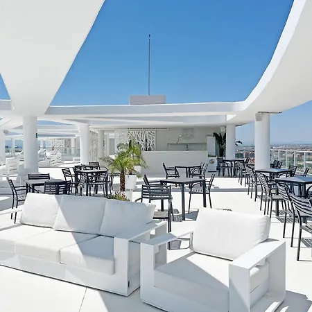 Global Properties, Con Terraza Y Vistas A La Piscina En Gran Canet Canet d'En Berenguer