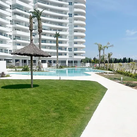 Global Properties, Con Terraza Y Vistas A La Piscina En Gran Canet Canet d'En Berenguer
