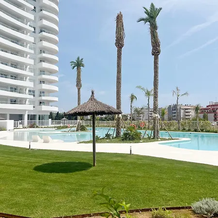 Global Properties, Con Terraza Y Vistas A La Piscina En Gran Canet Canet d'En Berenguer