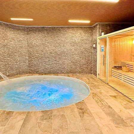 Global Properties, Con Terraza Y Vistas A La Piscina En Gran Canet Canet d'En Berenguer
